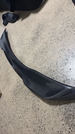 Carbon fiber spoiler