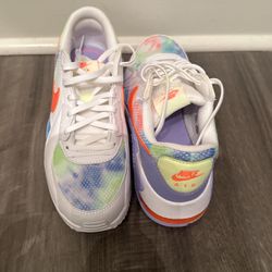 Brand New Women’s Size 8 Nike Air Max