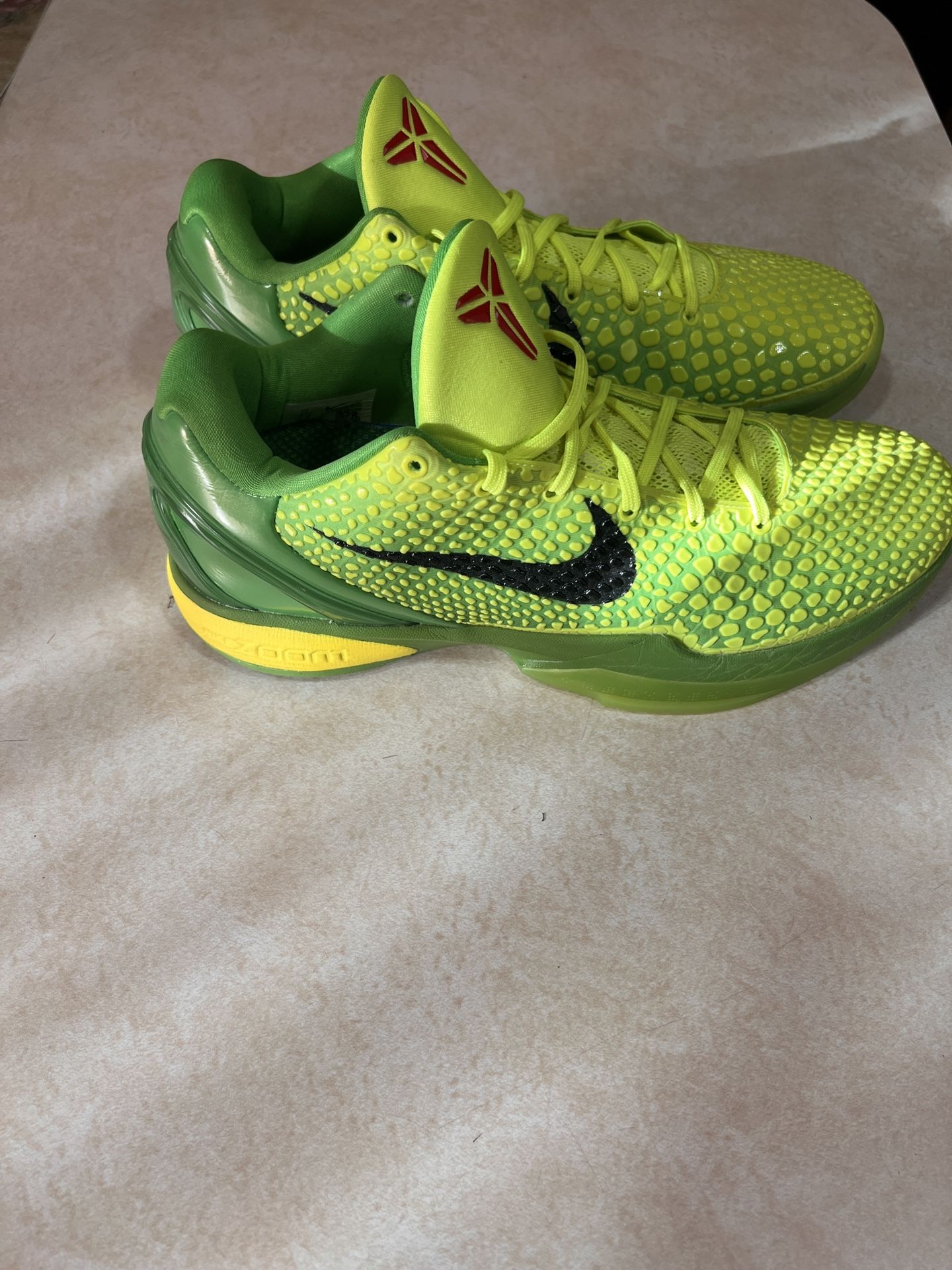 Kobe 6 Grinches