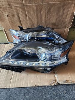 2013,2015 lexus rx350  pair of headlights