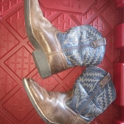 Ariat boys boots size 13