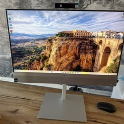 HP All In One Desktop *Like New I7 Windows 11 Pro/Office 2024