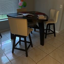 Kitchen Table And 4 Chairs Bar Stools Leather 
