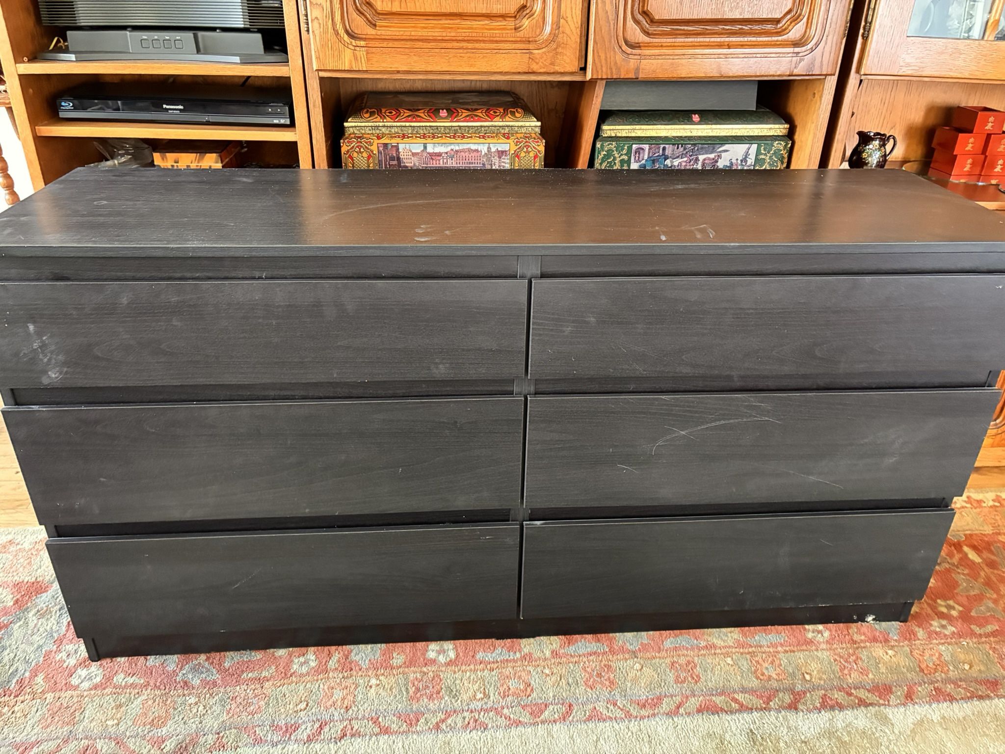 Dresser