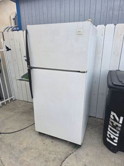 Amana First Edition Refrigerator and Freezer 64.5 inches