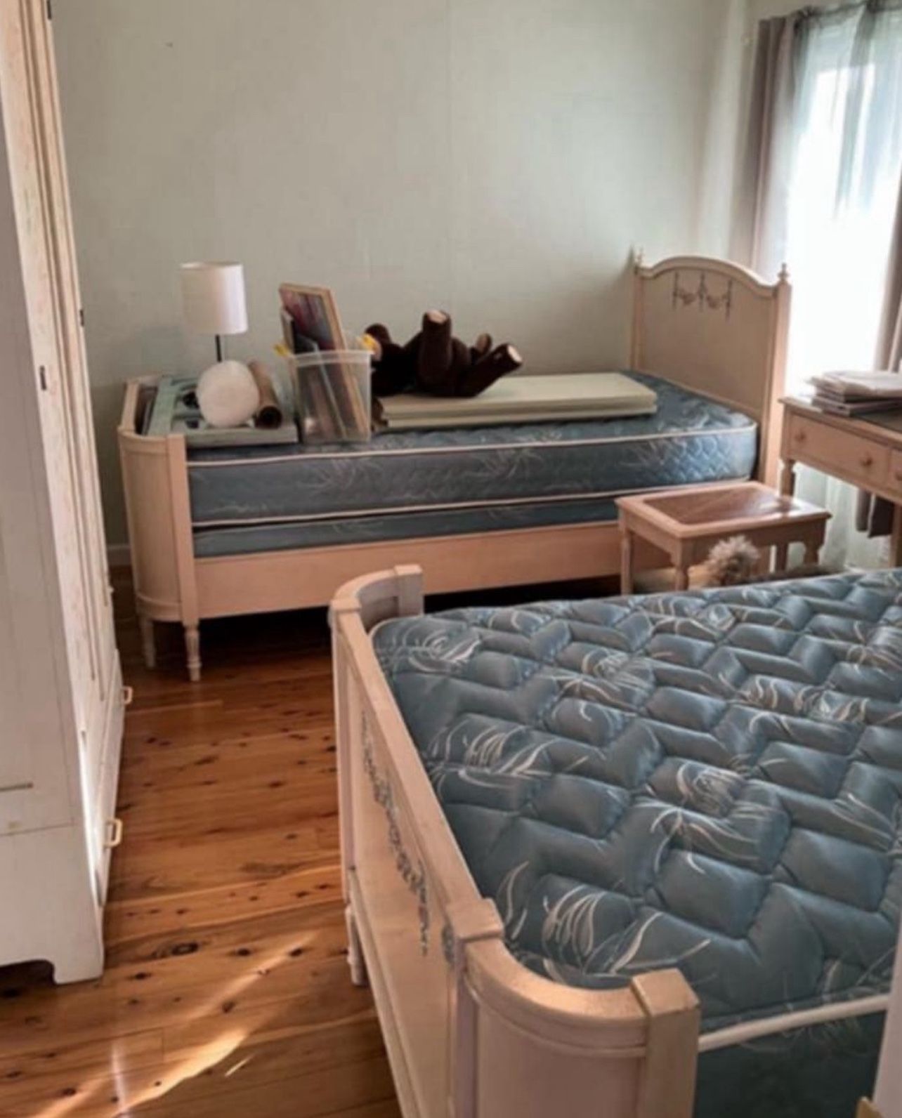 VINTAGE Bedroom Set - West Sacramento