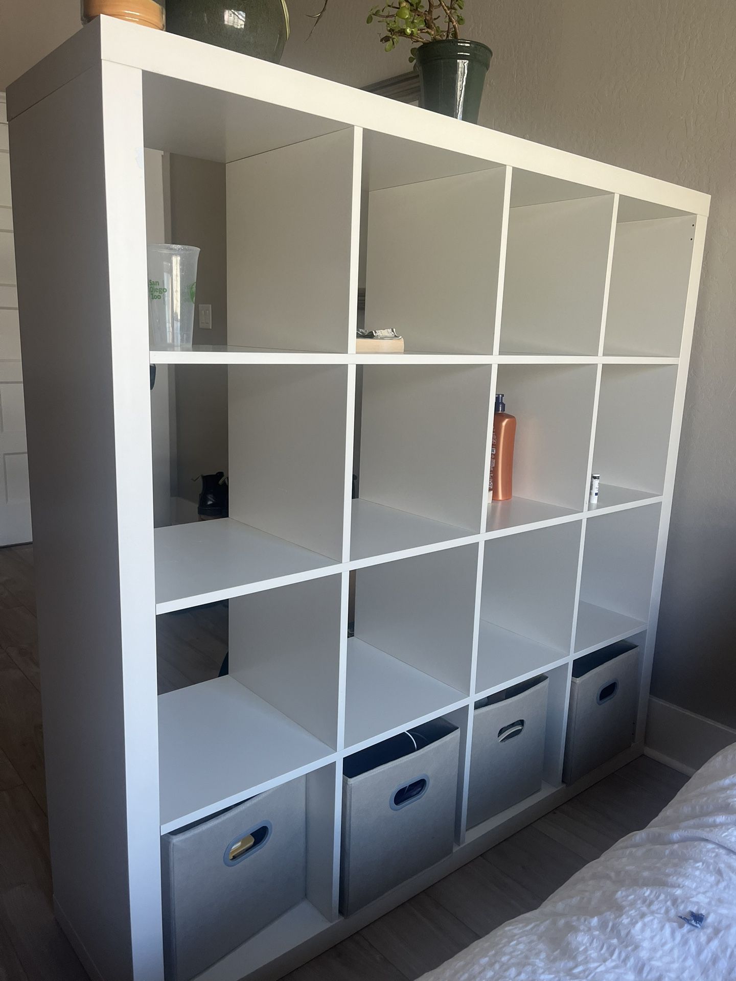 Kallax bookshelf/Shelving Unit