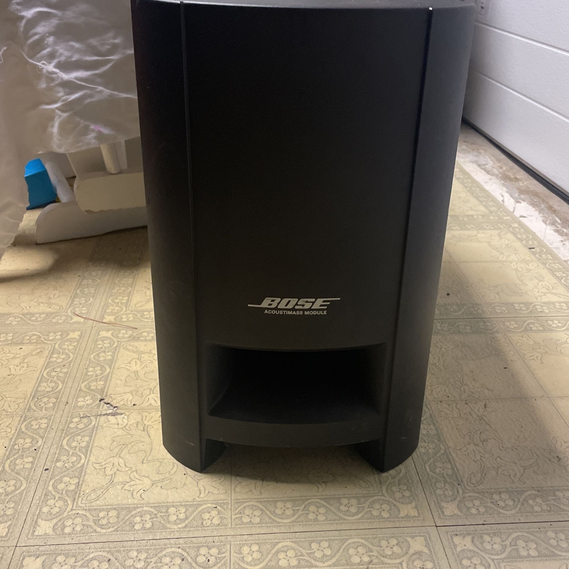 Bose is Cinemate Series 2 Digital Home Theater (Subwoofer Only)