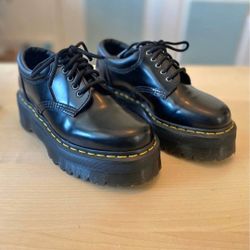 Womens 7, only worn about 3 times
$100 OBO, originally bought for $130