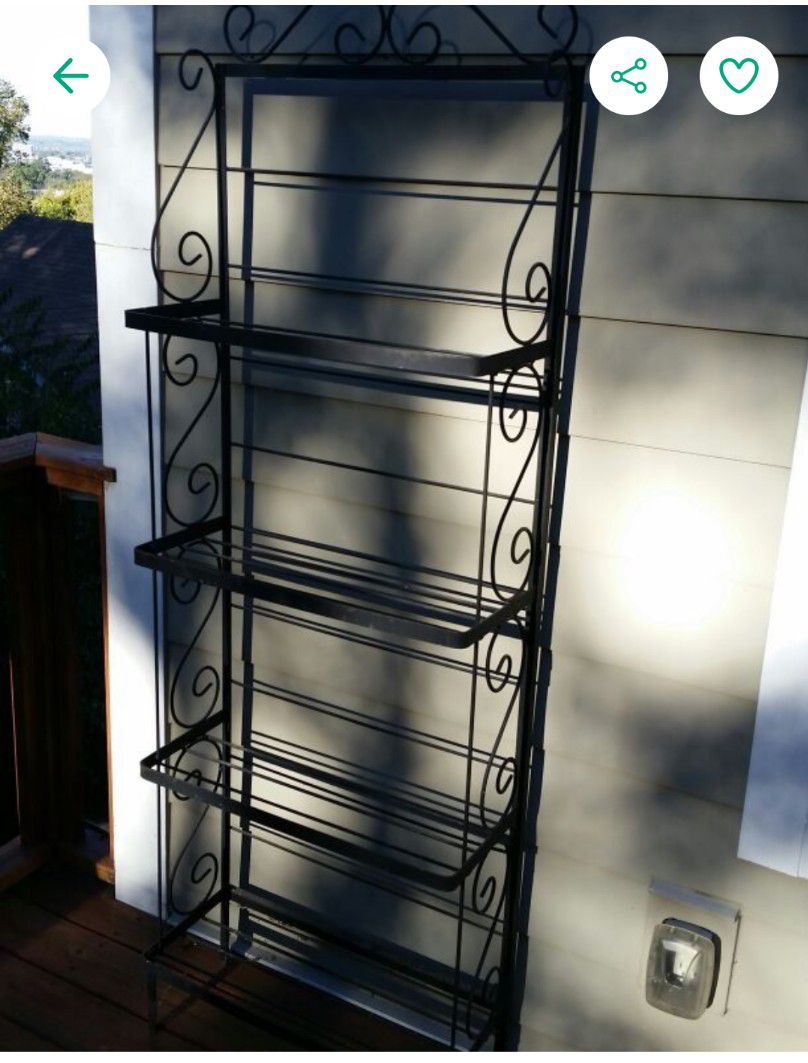 Plant stand, wrought iron. Great quality