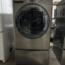 LG Front Loading Washer And Dryer 