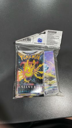 Pokémon Cards Brand New Pack Silver Tempest + Mini Portfolio