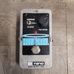 Electro-Harmonix Holy Grail Nano Reverb Guitar Effects Pedal