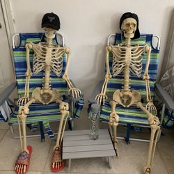 2 Folding Backpack Chairs With Table