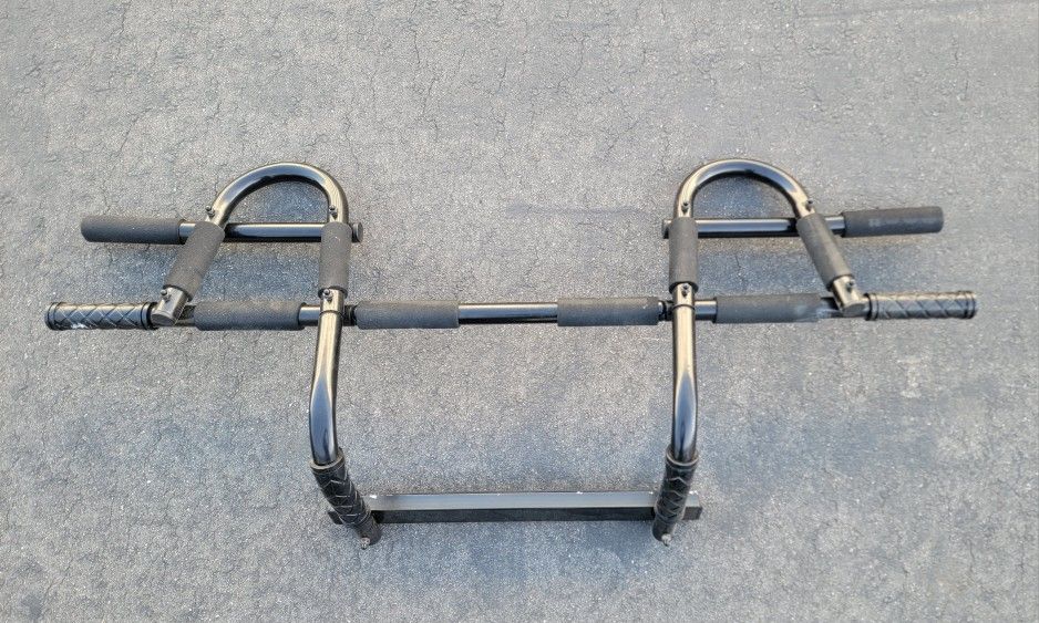 Door Pull Up Bar