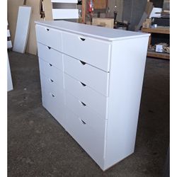 10 drawers dresser with rails / Ten drawers dresser with rails