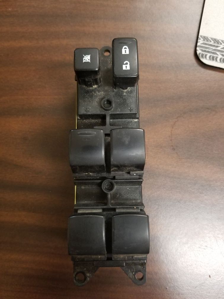 2015 Mitsubishi miraqe master switch