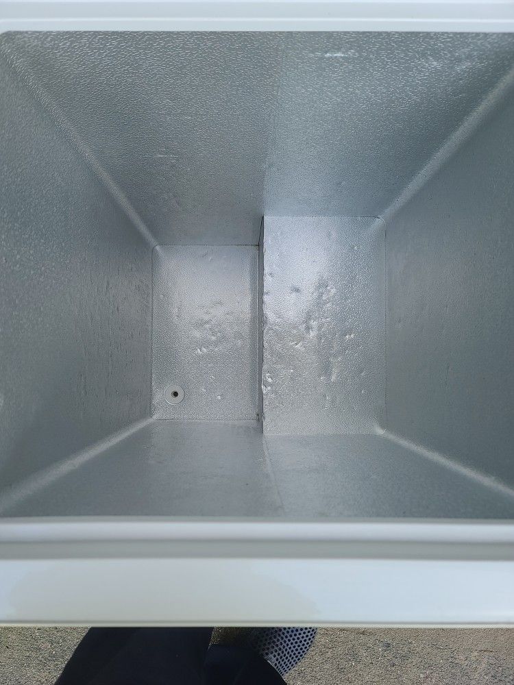 3.5 Cuft Chest Freezer 