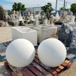 Concrete Large Ball Sphere Globes / Cement Garden Balls Backyard Patio Spheres / Concrete Orbs