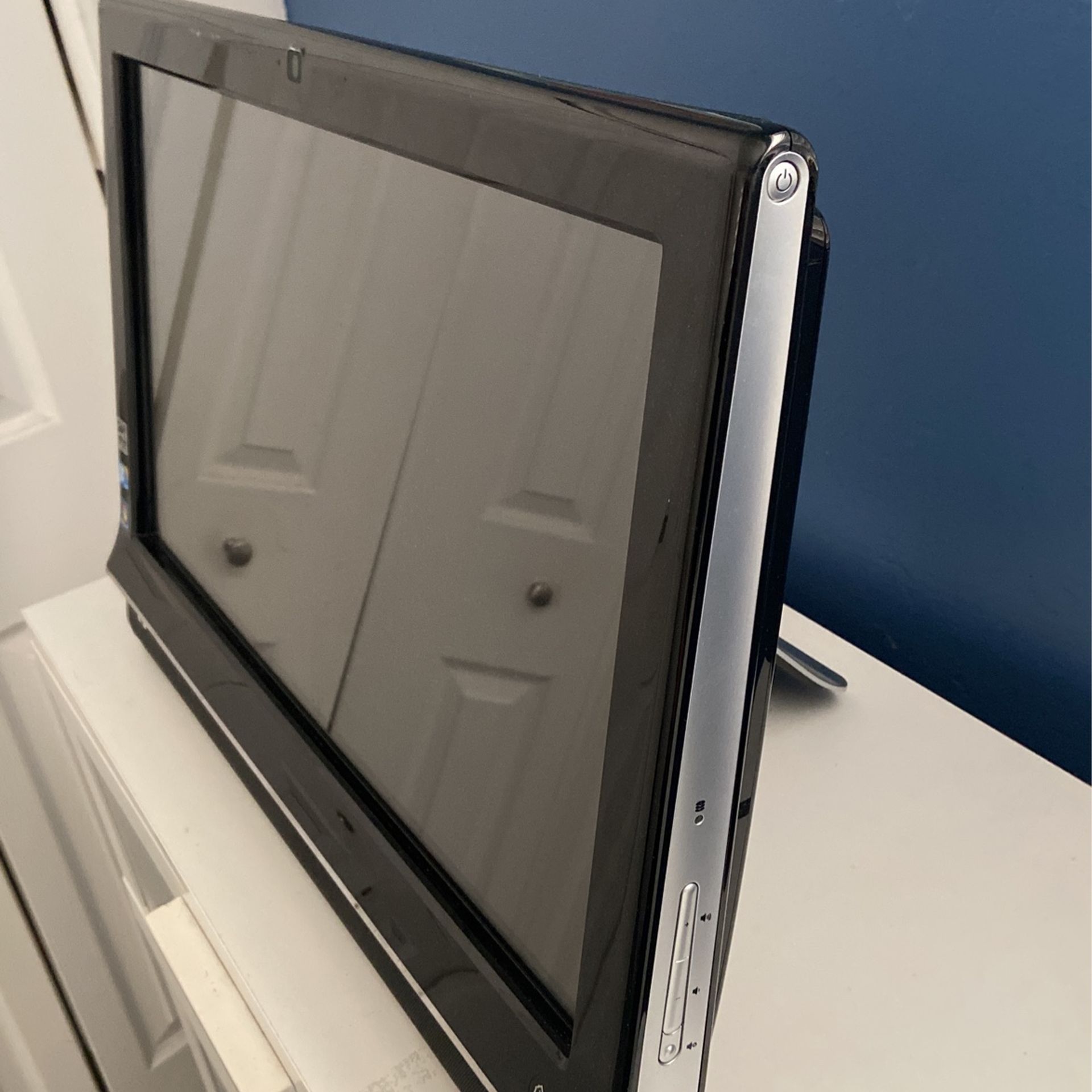 Hp TouchSmart 9100 Windows 7 2 Duo Intel Core for Sale in Glendale, AZ