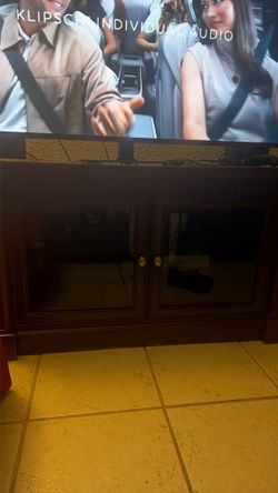 Entertainment center