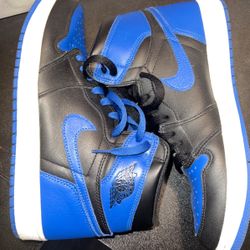 Jordan 1's high retroRoyal