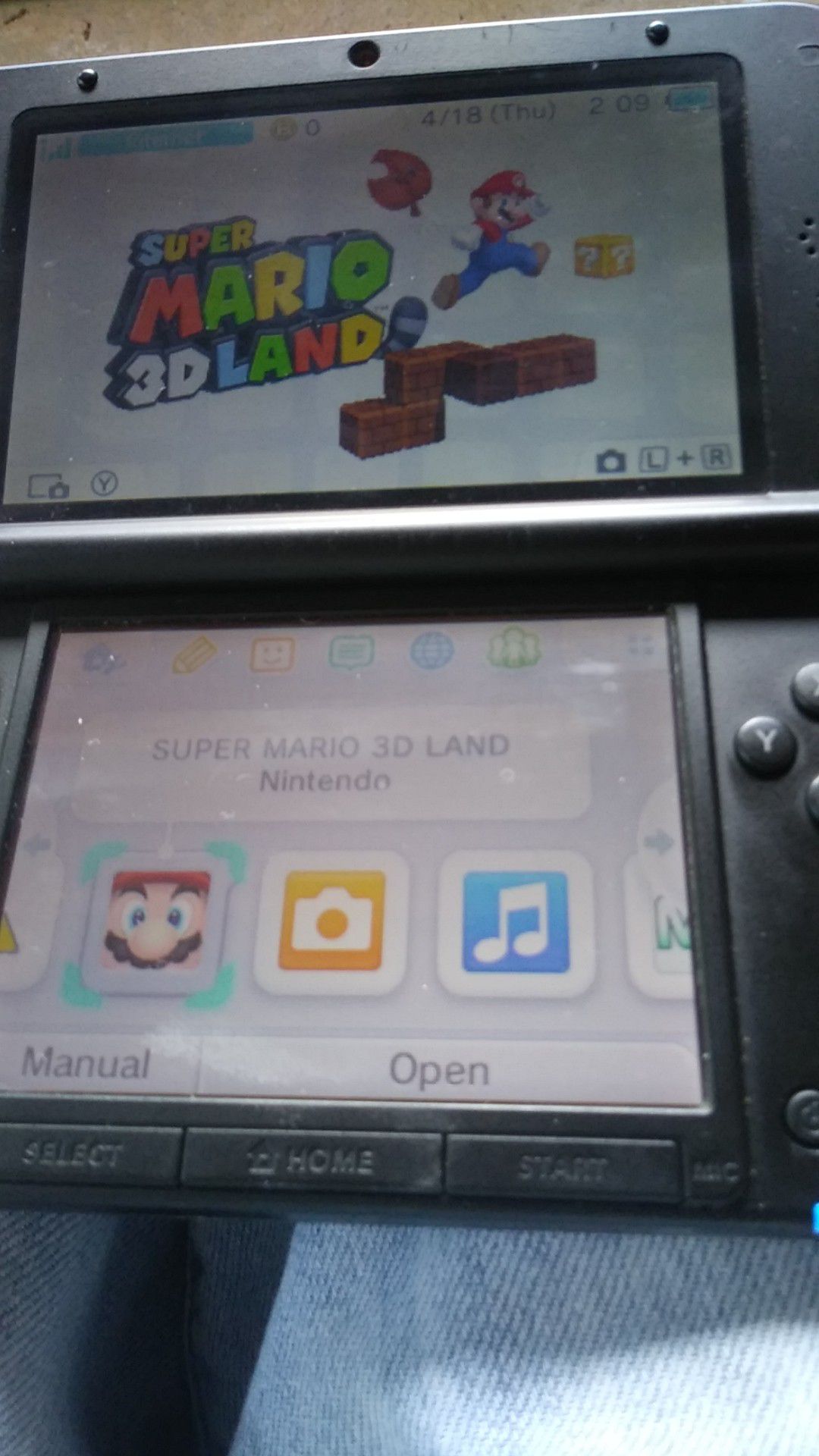 Nintendo 3DS XL Year of Luigi