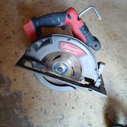 Milwaukee Brushless Fuel Circular Saw 