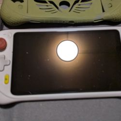 Logitech G Cloud Gaming Console 