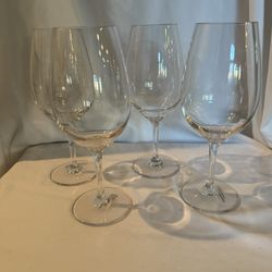 Set of 4, Plastic Wine Glasses, Large