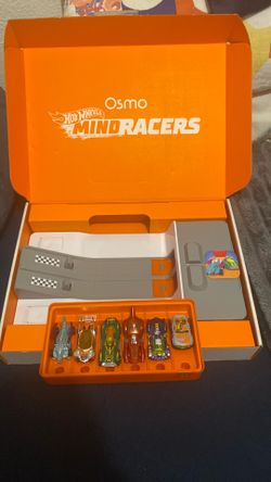 Hot wheels  mind Racers