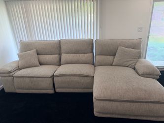 Brookdale sectional