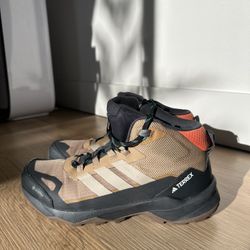 TERREX SKYCHASER AX5 MID GORE-TEX HIKING SHOES Size Man 10