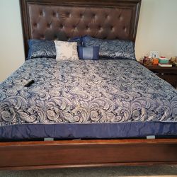 Full Bed Room Set,night Stand Included (Not Mattress/box Spring)