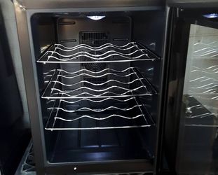 Emerson 12 Bottle wine cooler!