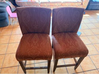 Bar stools / chairs