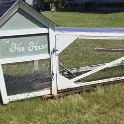 Sturdy Chicken Coop 