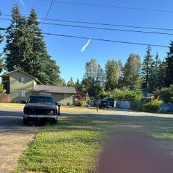 Free 01 Suburban. Parts Vehicle 