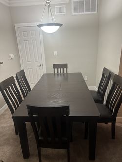 Wood Dining Table + 6 Chairs Set - $450 (Austin, TX)