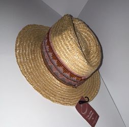 Women’s straw hat