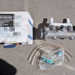 Brake Master Cylinder for Lexus RX300
