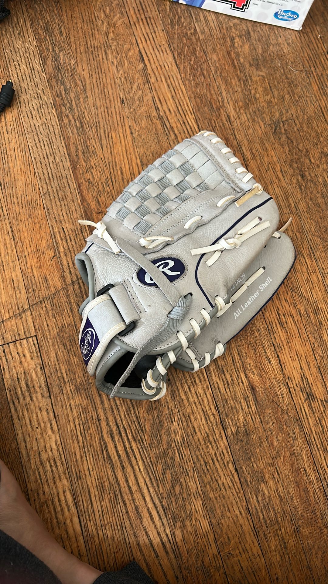 Youth Rawlings Baseball Glove