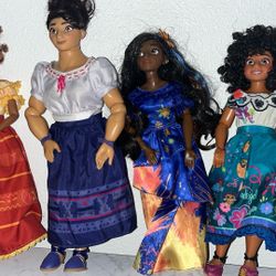 E•N•C•A•N•T•O   B•A•R•B•I•E•S 