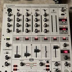 Behringer PRO MIXER DJX700 5-Channel DJ Mixer - Works Great!