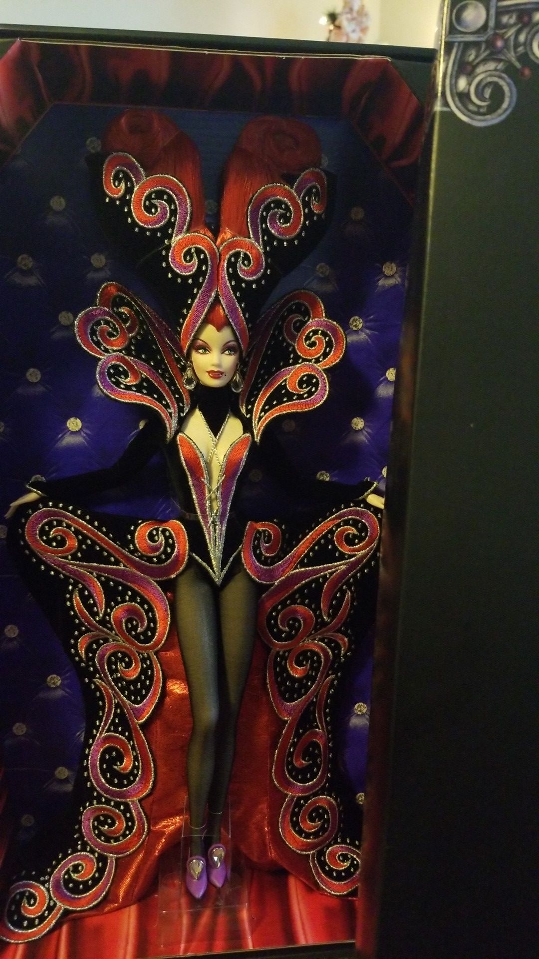 Countess Dracula Collectable Barbie by Bob Mackie Excellent Condition NIB