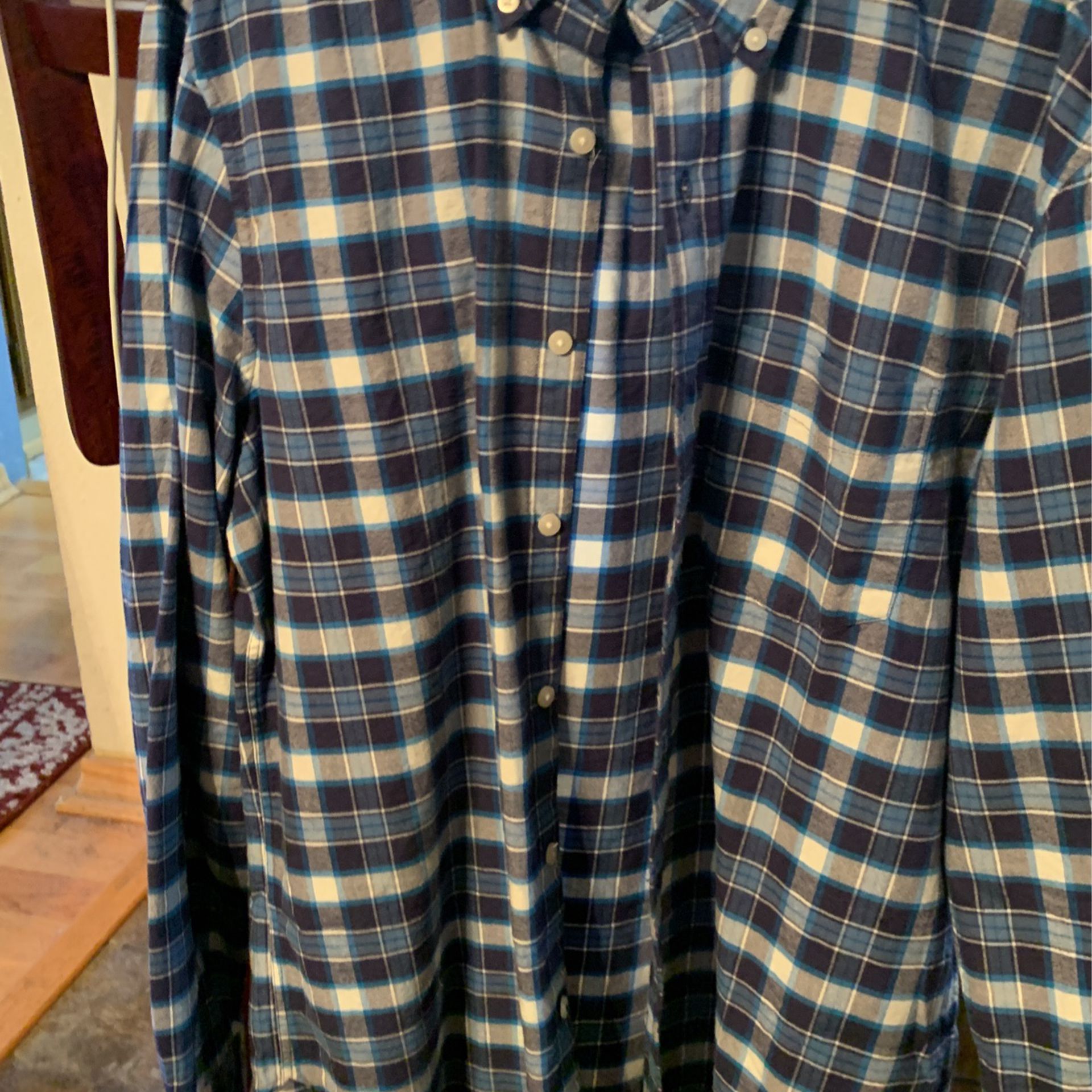 American Eagle Plaid Long Sleeve Button Up Size Large