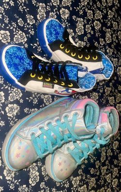 Duo of Kids High Tops Sneakers 👟!! Never Worn ! Youth sized 1!