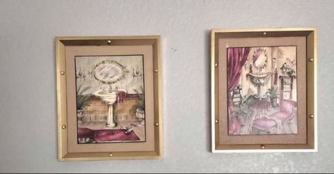 Bathroom wall art
