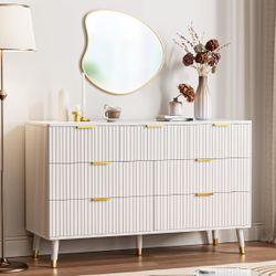 White Dresser for Bedroom, Fluted 7 Drawer Dresser with Curved Profile Design, Modern Bedroom Dresser Wood Storage Dressers & Chests of Drawers for Be