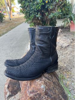 Botas Negras